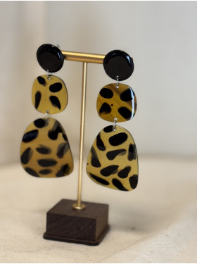 Boucles d'oreilles en corne de buffle " Martine" collection SOYANG