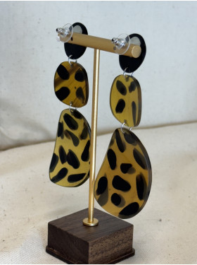 Boucles d'oreilles en corne de buffle " Martine" collection SOYANG