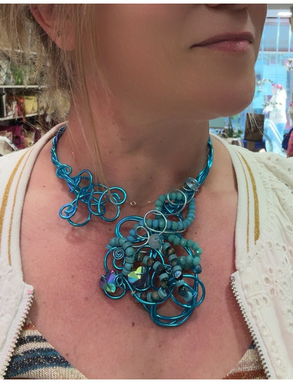 Collier en aluminium "Belle ile"