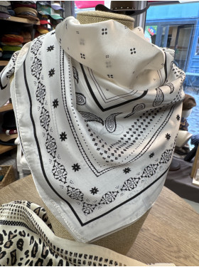 Foulard "cadeau"