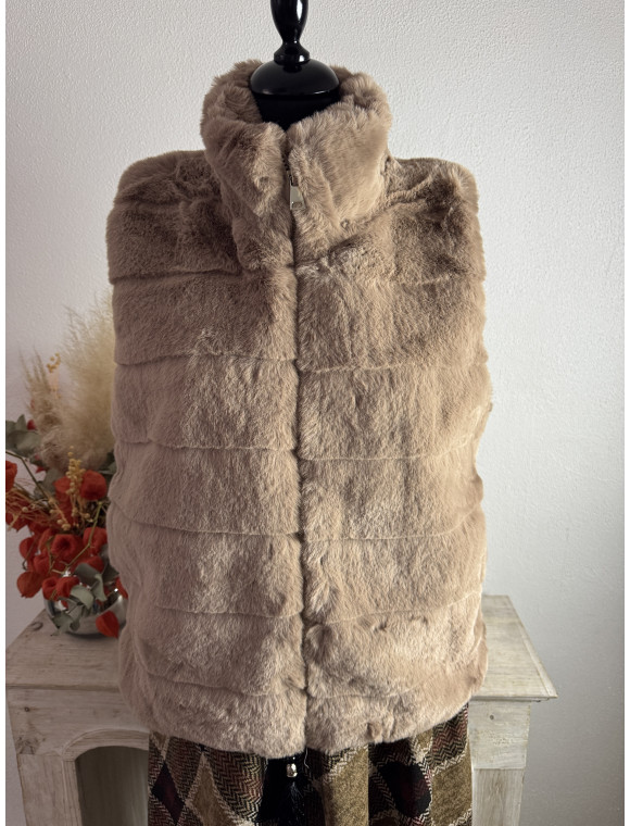 veste "Karine" en fausse fourrure
