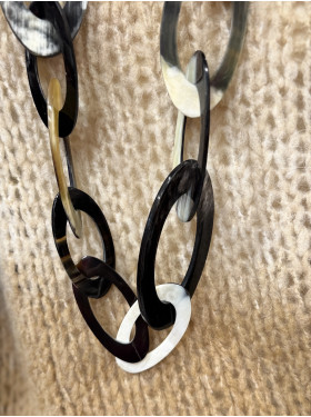 Sautoir "Suzette" de la collection Soyang