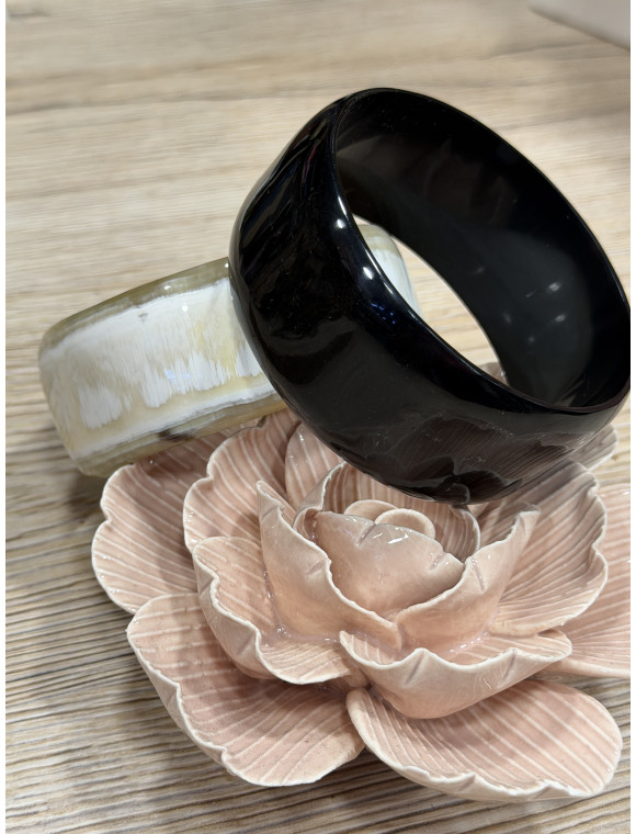 Bracelet large en corne de buffle "Baro" de la collection Soyang
