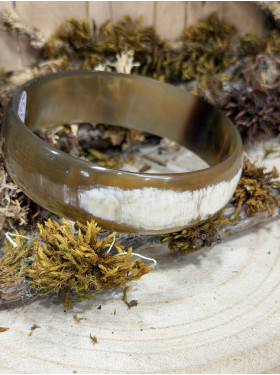 Bracelet en corne de buffle "Bobo" de la collection Soyang