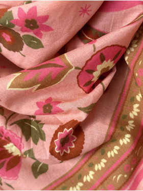Foulard carré "Bohémia" de la collection Maradji