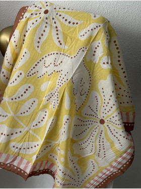 Foulard carré "Liberté" de la collection Maradji