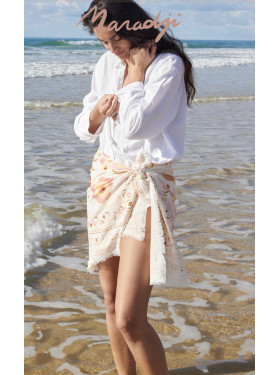 Grand foulard carré « Balkan » de la collection Maradji