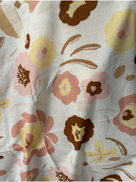 Grand foulard carré « Balkan » de la collection Maradji