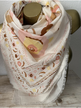 Grand foulard carré « Balkan » de la collection Maradji