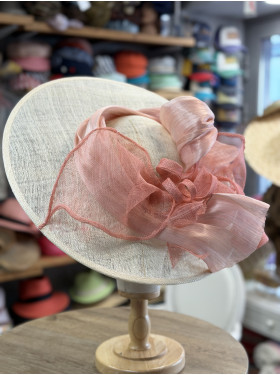 Chapeau "Voilage" de création artisanale